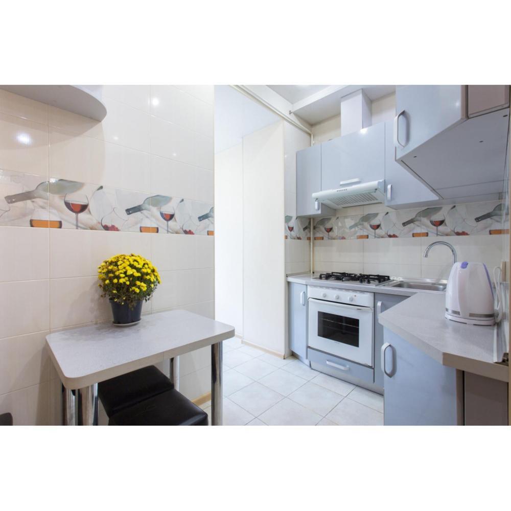Apartment On Naukova Kharkiv Exterior photo