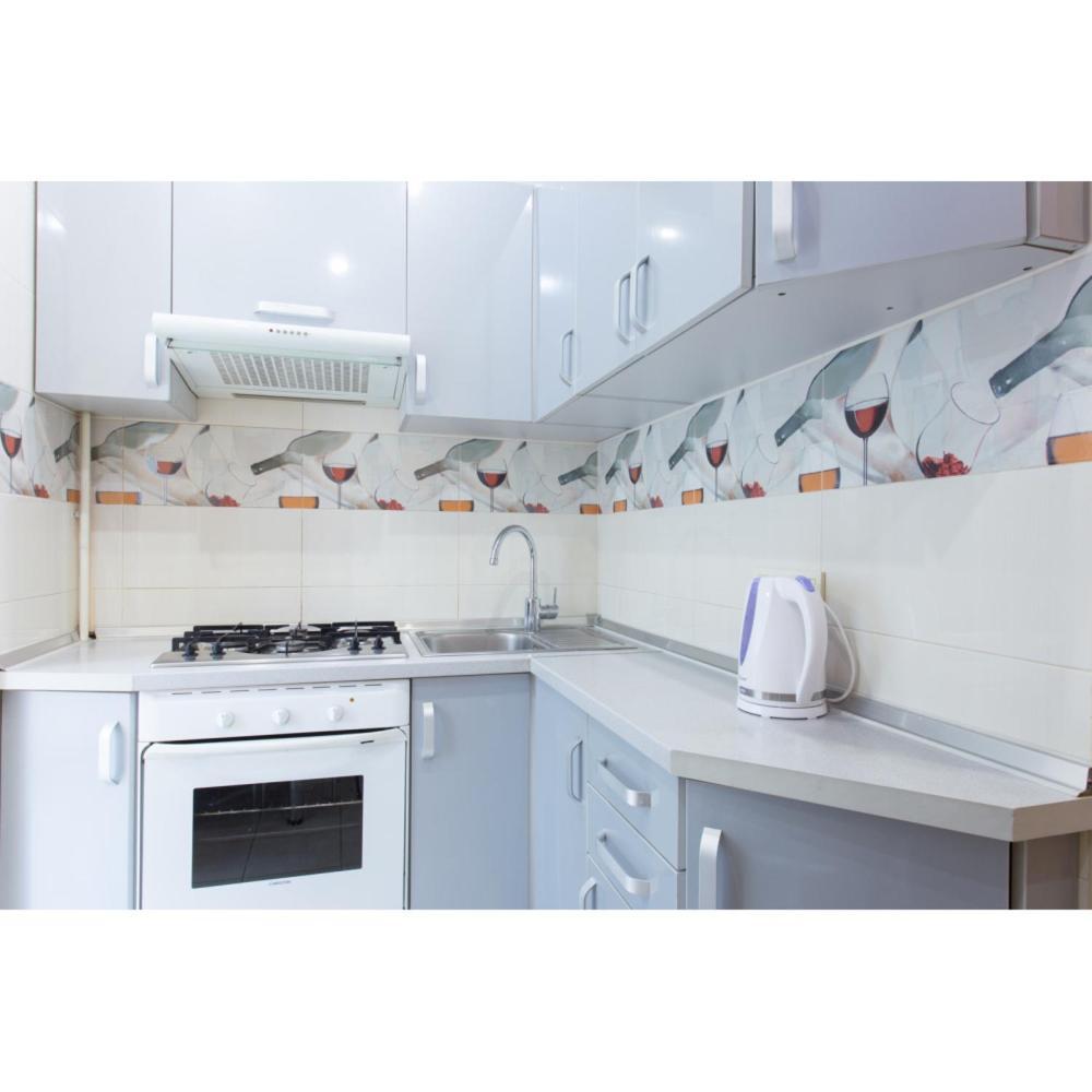 Apartment On Naukova Kharkiv Exterior photo
